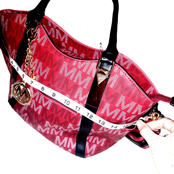 NWT- Gorgeous Cranberry Color Medium Size MKF Signature Purse - Picture 4 of 6